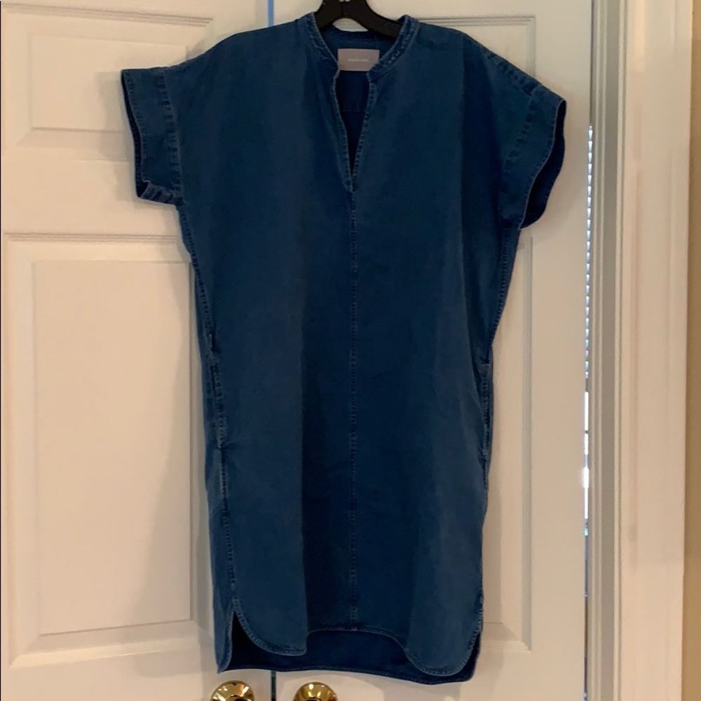 Everlane denim dress size 4